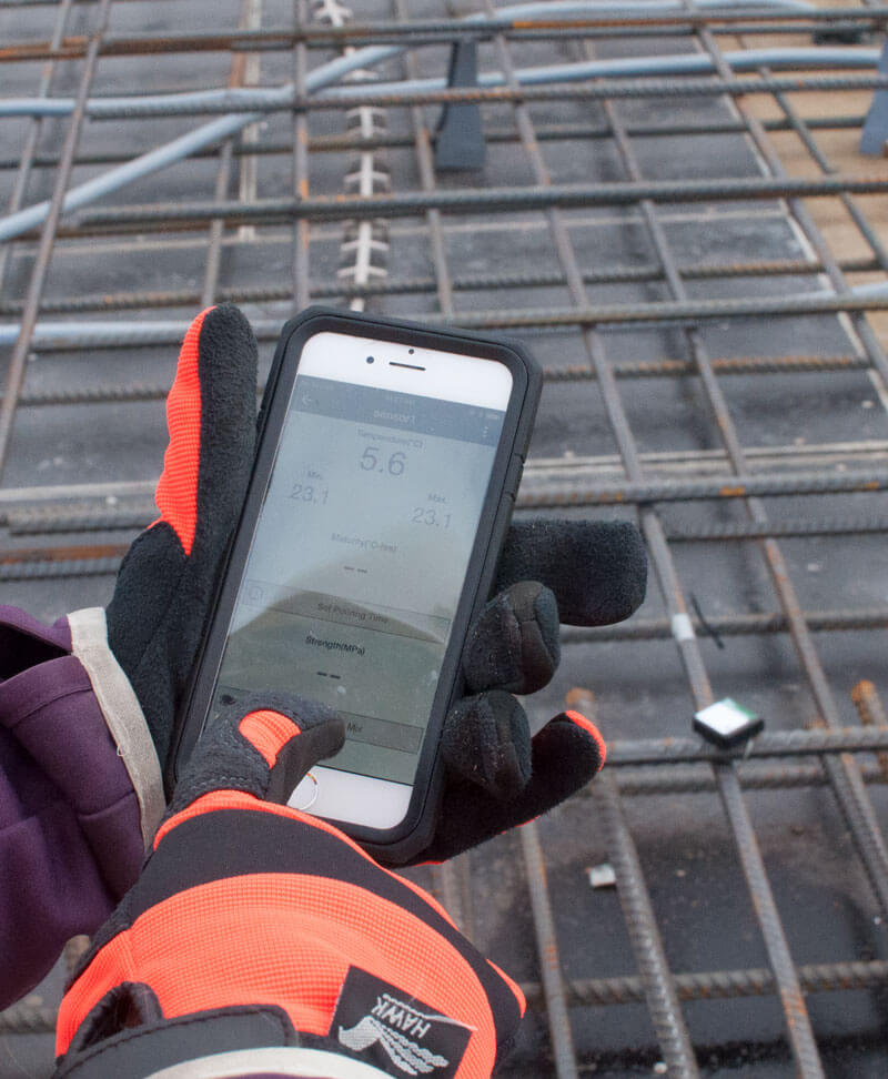 SmartRock Bluetooth Application: temperature and maturity monitor temperature in cold weather
