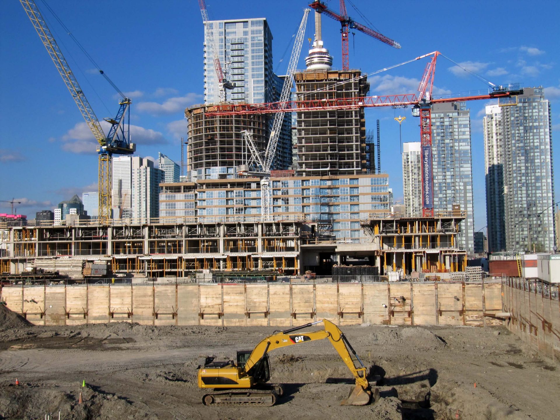 temperature differential in mass concrete elements