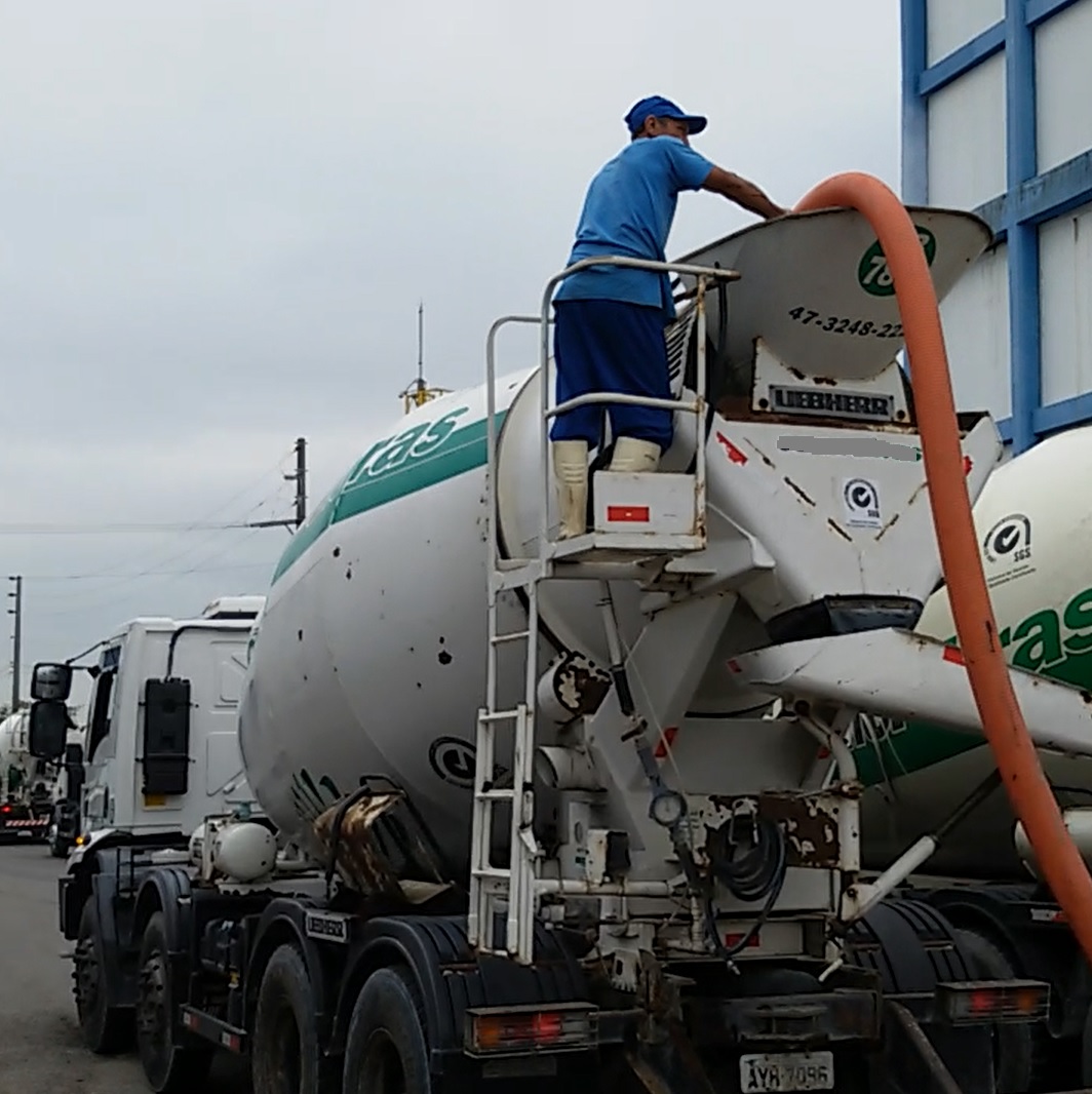 Concrete Cooling Systems Water, Ice, and Liquid Nitrogen