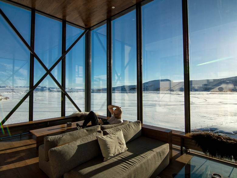 Transparent solar glass window panels are now transforming ordinary windows into clear power sources. 