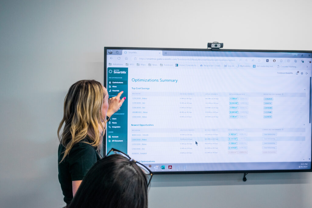 Exploring SmartMix. Copyright of Giatec Scientific.